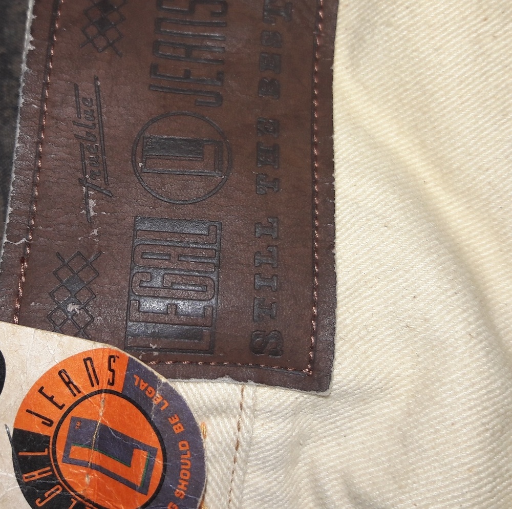 Legal jeans